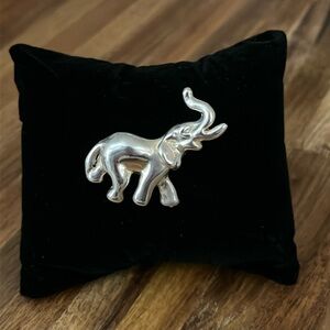 Vintage Taxco Sterling 925 elephant with raised trunk brooch
